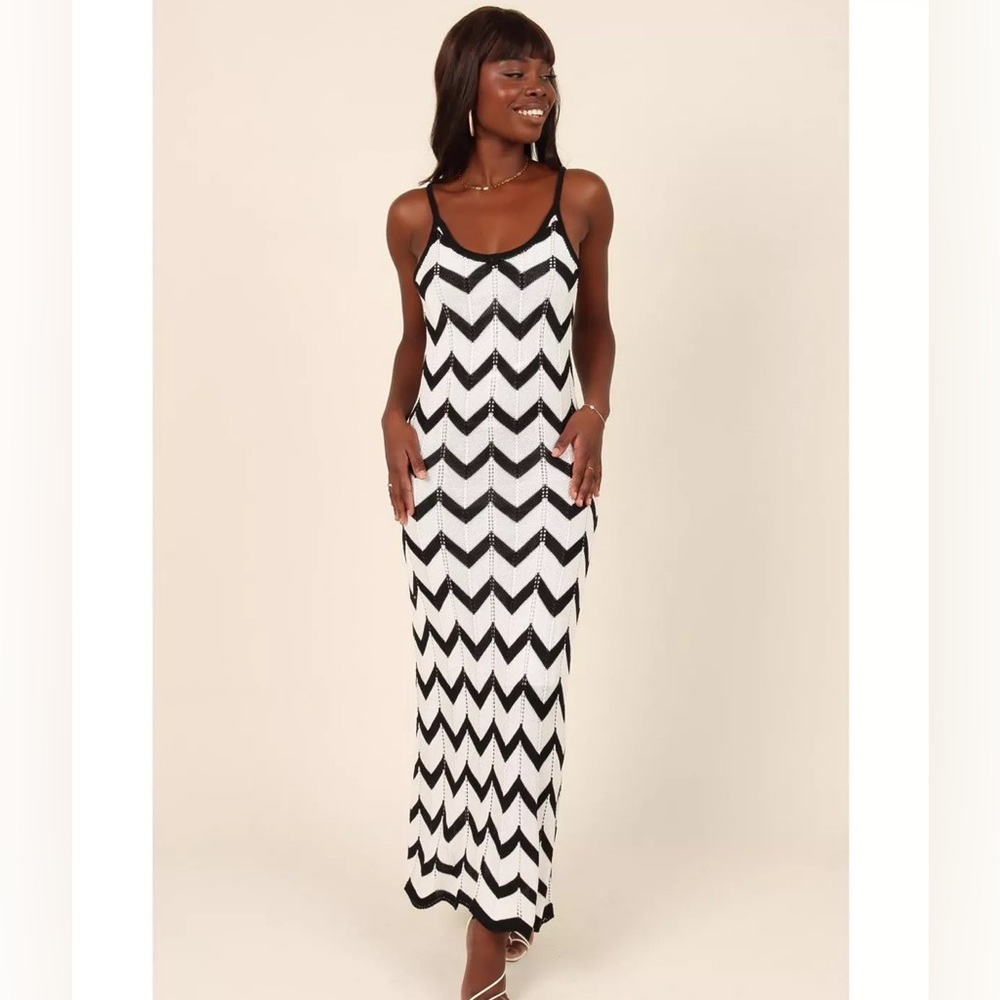 Petal & Pup Black and White Chevron Maxi Dress